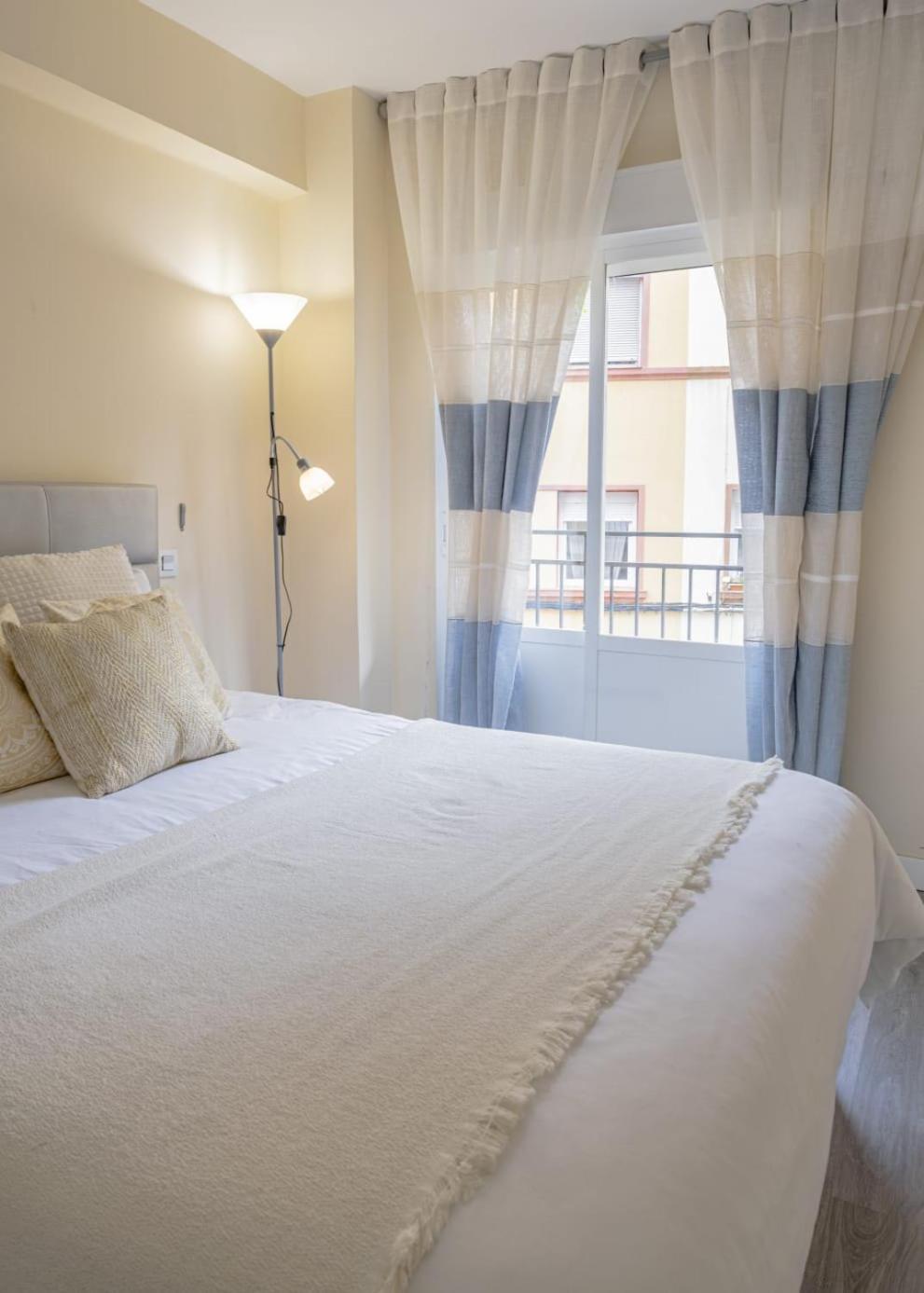 Apartamento Cerca Del Pilar Zaragoza Exterior foto